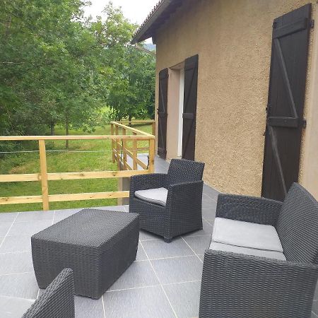 Belle maison proche de la ville et du lac Belcaire Extérieur photo