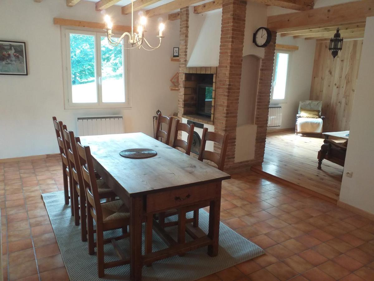 Belle maison proche de la ville et du lac Belcaire Extérieur photo