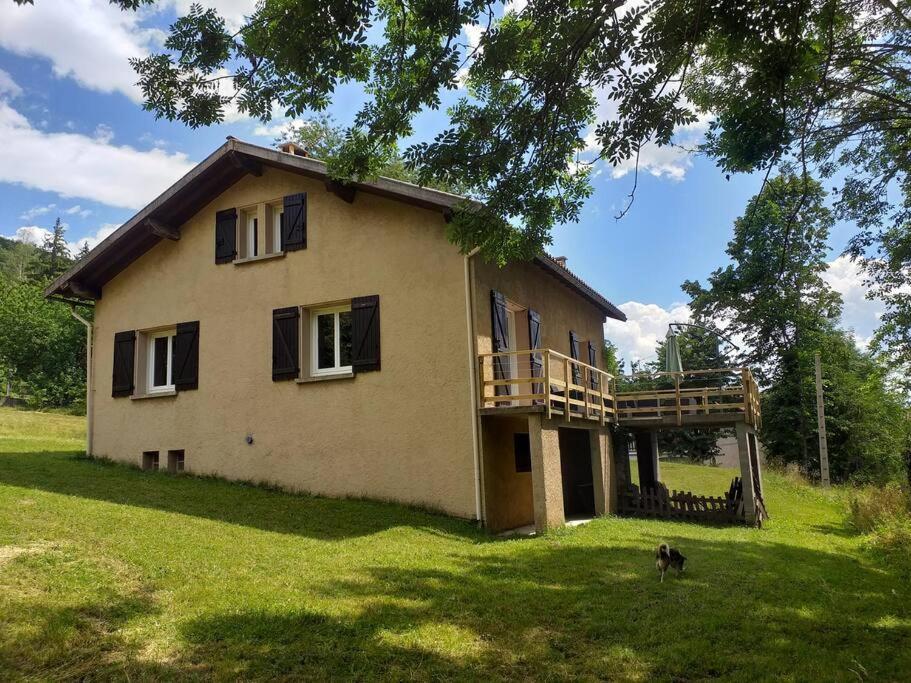 Belle maison proche de la ville et du lac Belcaire Extérieur photo