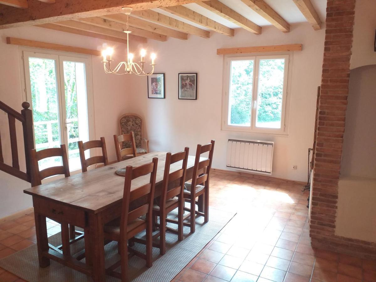 Belle maison proche de la ville et du lac Belcaire Extérieur photo